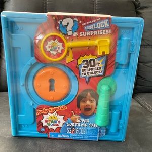 Ryan’s World Super Surprise Safe